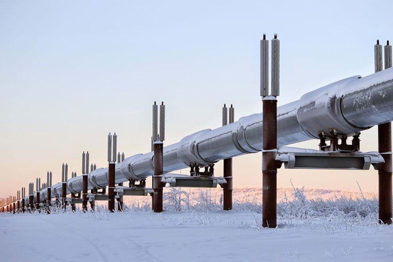 خطوط لوله انتقال نفت در زمستان